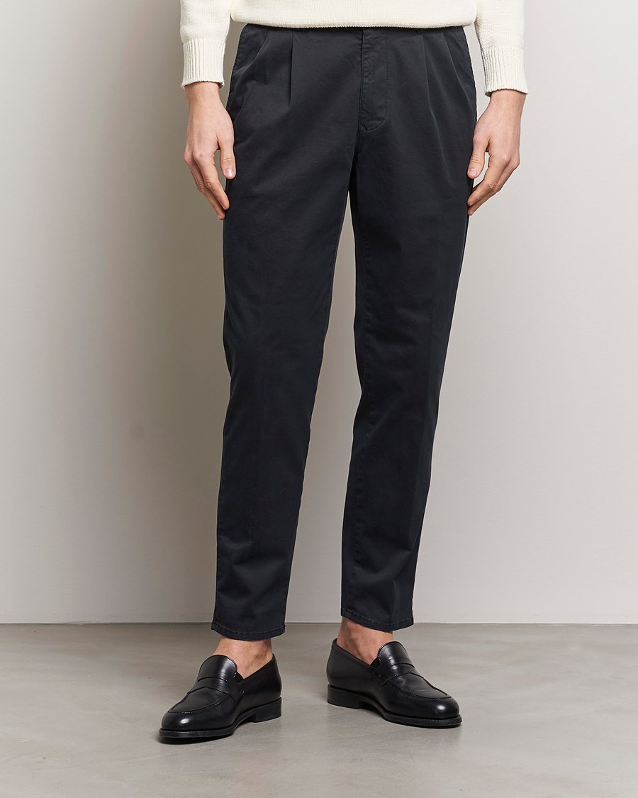 Mies | Housut | Incotex | Tapered Fit Pleated Slacks Black