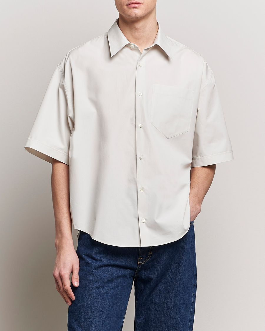 Herre |  | AMI | Boxy Fit Short Sleeve Shirt Chalk White