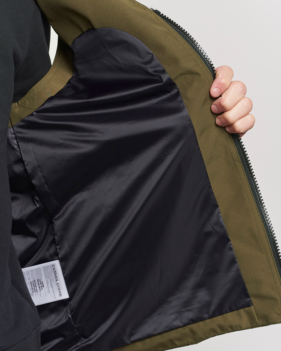 Mies | Takit | Canada Goose | Canmore Vest Military Green