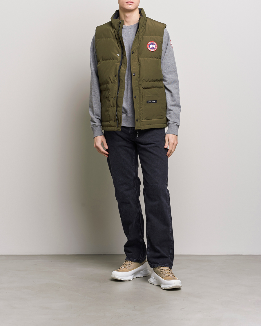 Mies | Takit | Canada Goose | Freestyle Crew Vest Military Green