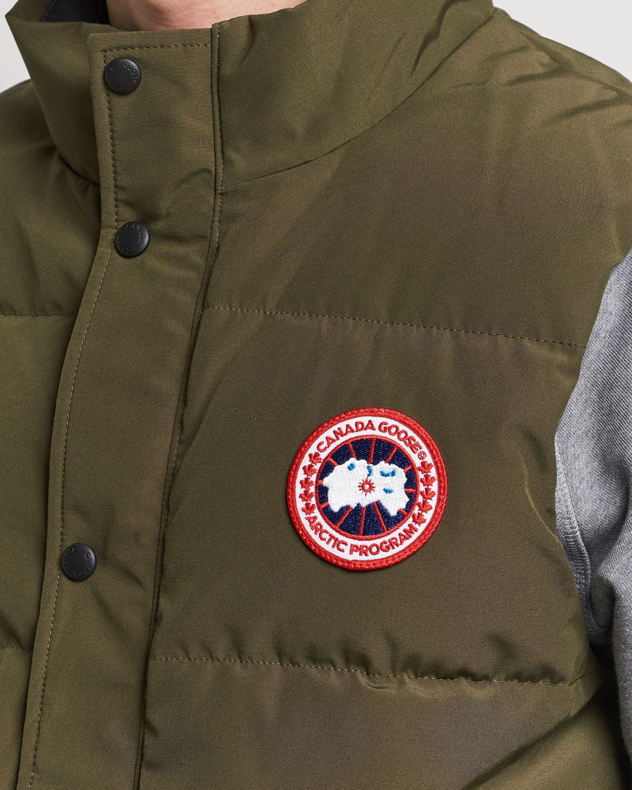 Mies | Takit | Canada Goose | Freestyle Crew Vest Military Green