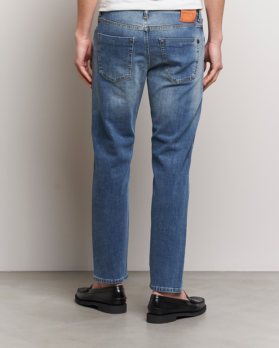Mies | Farkut | Incotex | 5-Pocket Stretch Denim Medium Blue