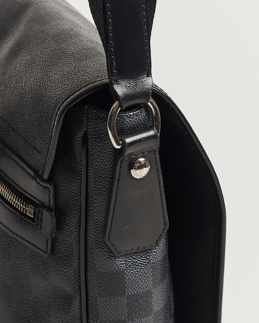 Mies | Louis Vuitton Pre-Owned Daniel MM Satchel Leather Bag Damier Graphite | Louis Vuitton Pre-Owned | Daniel MM Satchel Leather Bag Damier Graphite