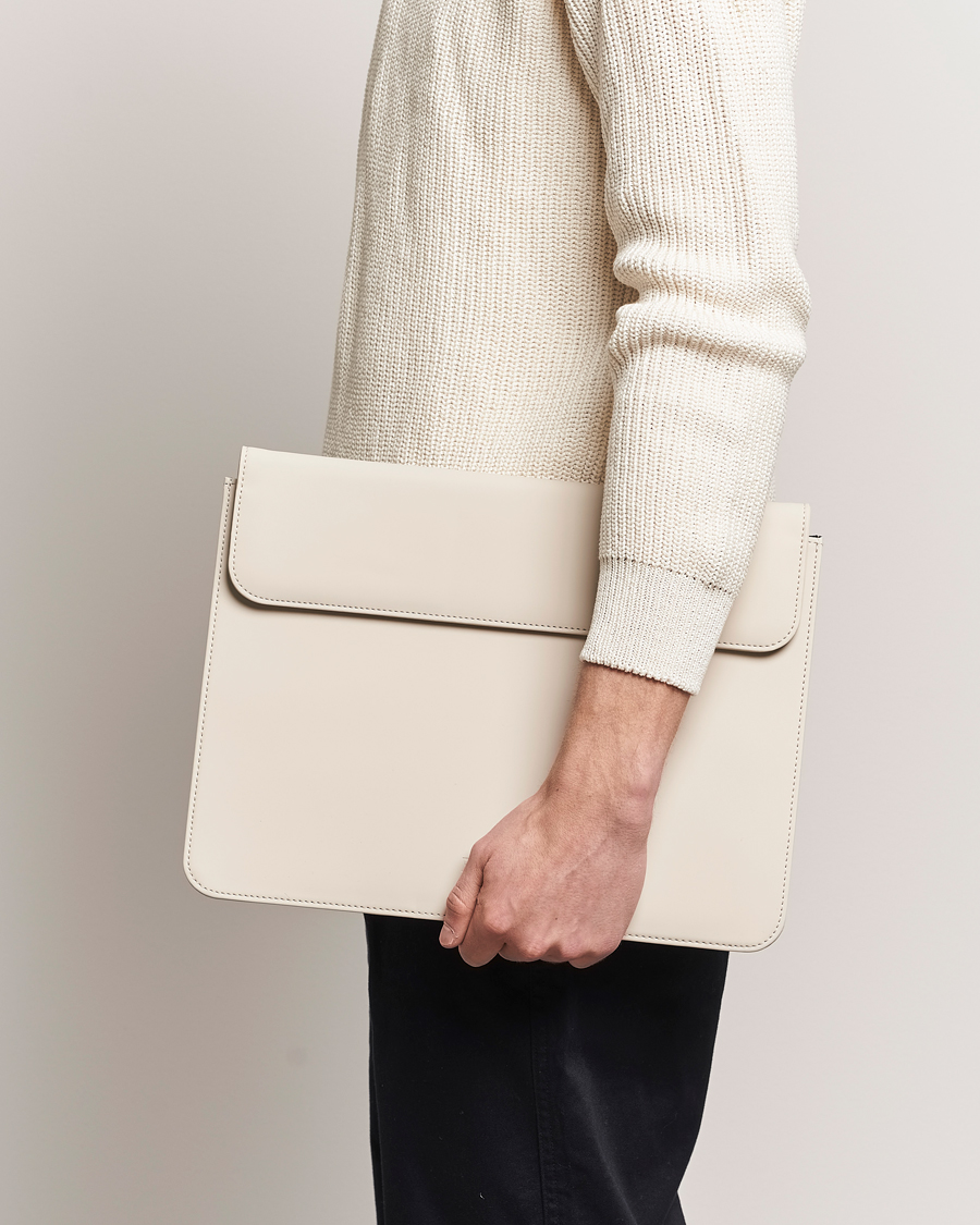 Mies | RAINS Laptop Portfolio 13