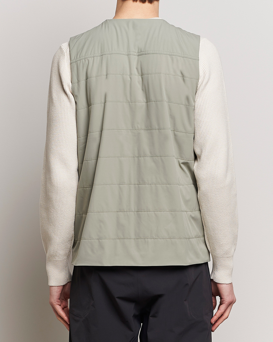 Mies | Takit | Snow Peak | Flexible Insulated Vest Beige