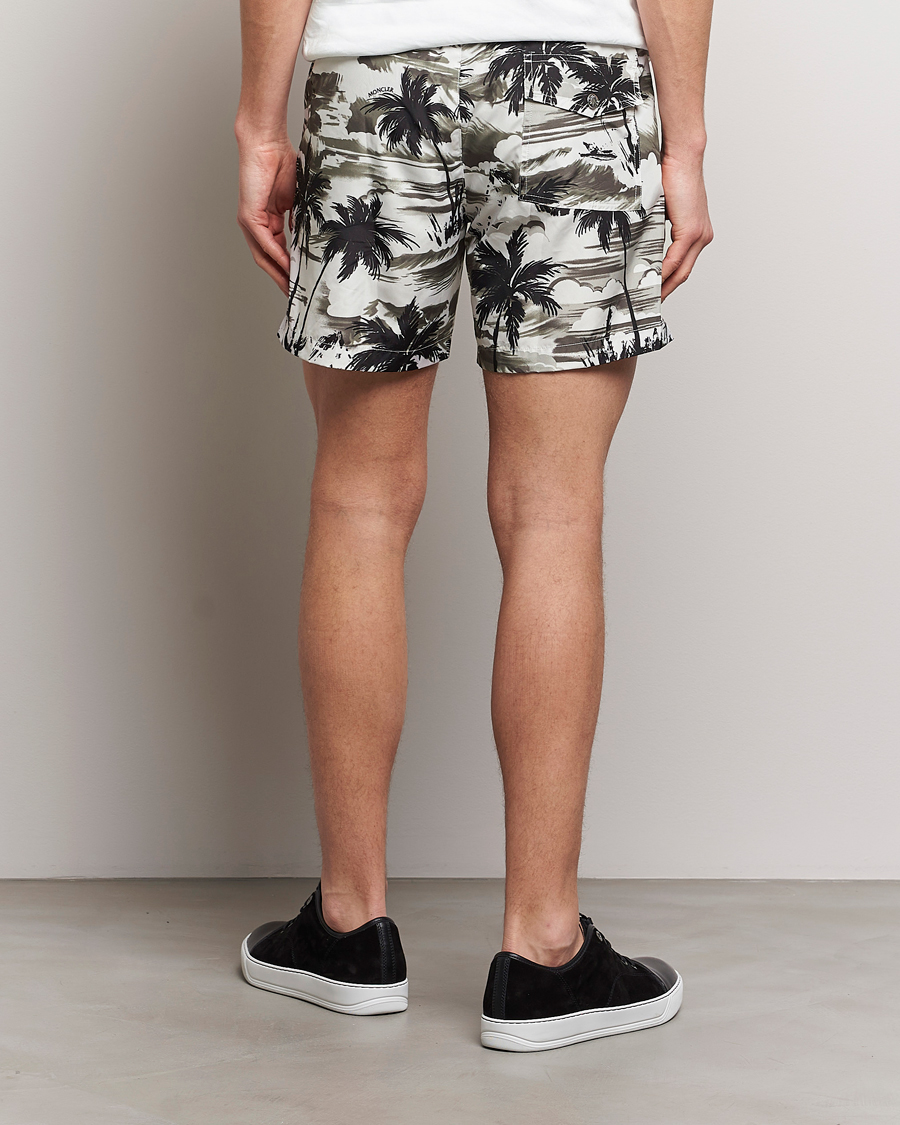 Mies | Uimahousut | Moncler | Palm Printed Swim Shorts White/Olive