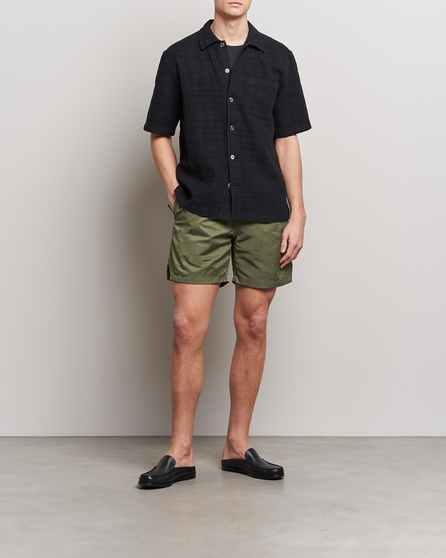 Mies | Shortsit | Sunflower | Mike Shorts Olive