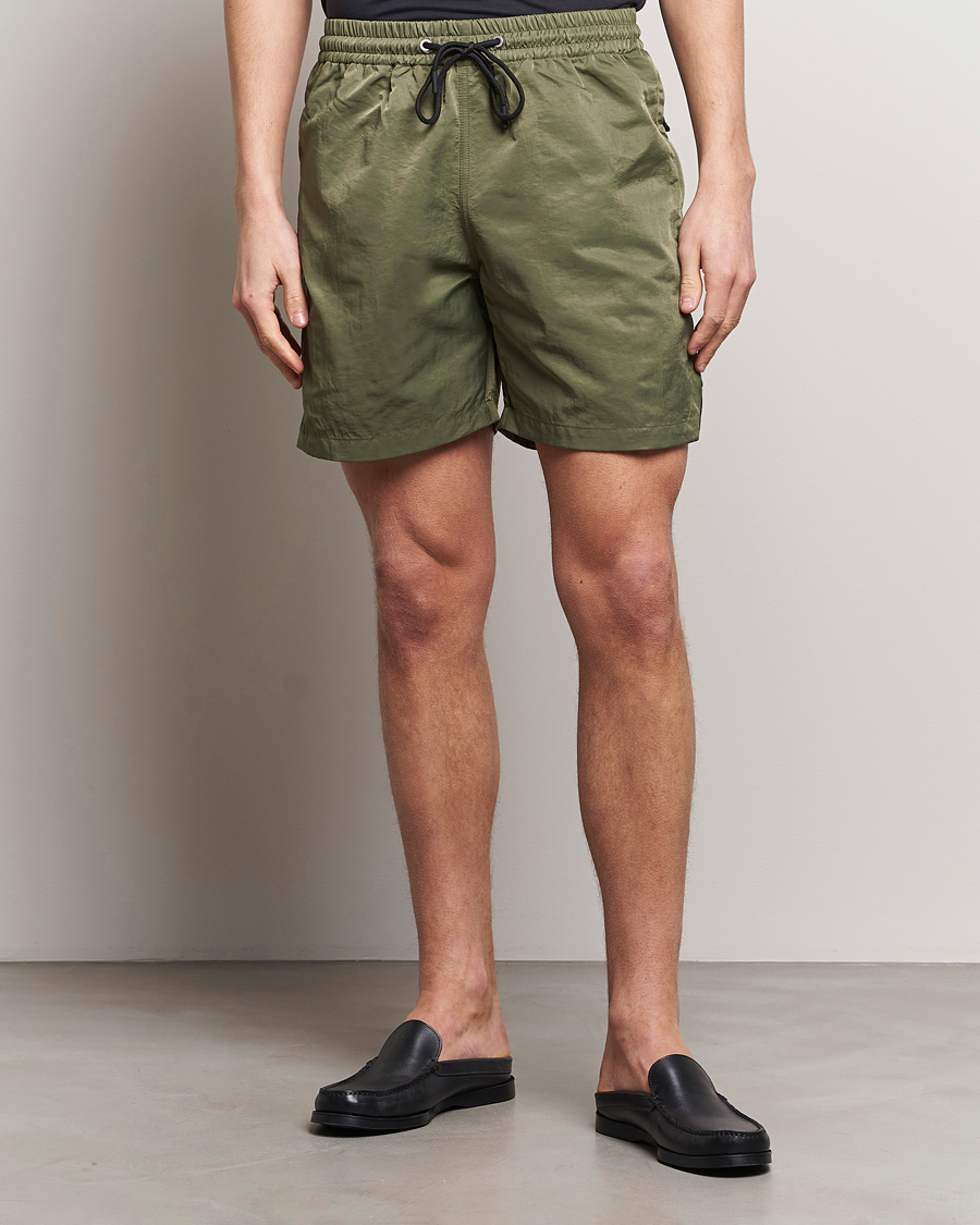 Mies | Shortsit | Sunflower | Mike Shorts Olive