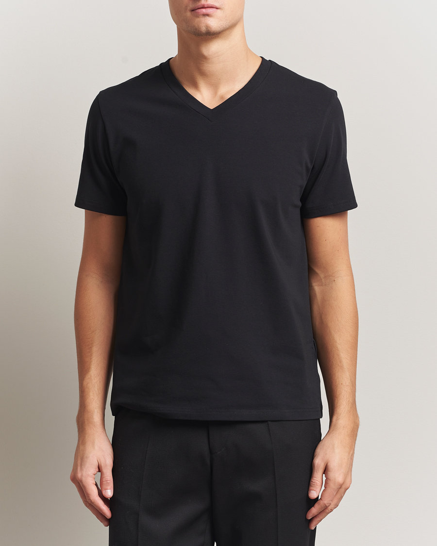 Mies | T-paidat | Filippa K | Organic Cotton V-Neck T-Shirt Black