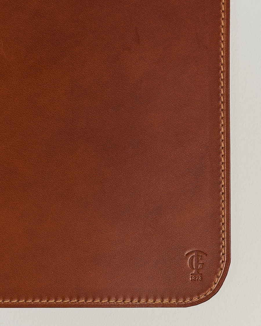 Mies | Kotiin | Tärnsjö Garveri | Leather Mousepad Light Brown