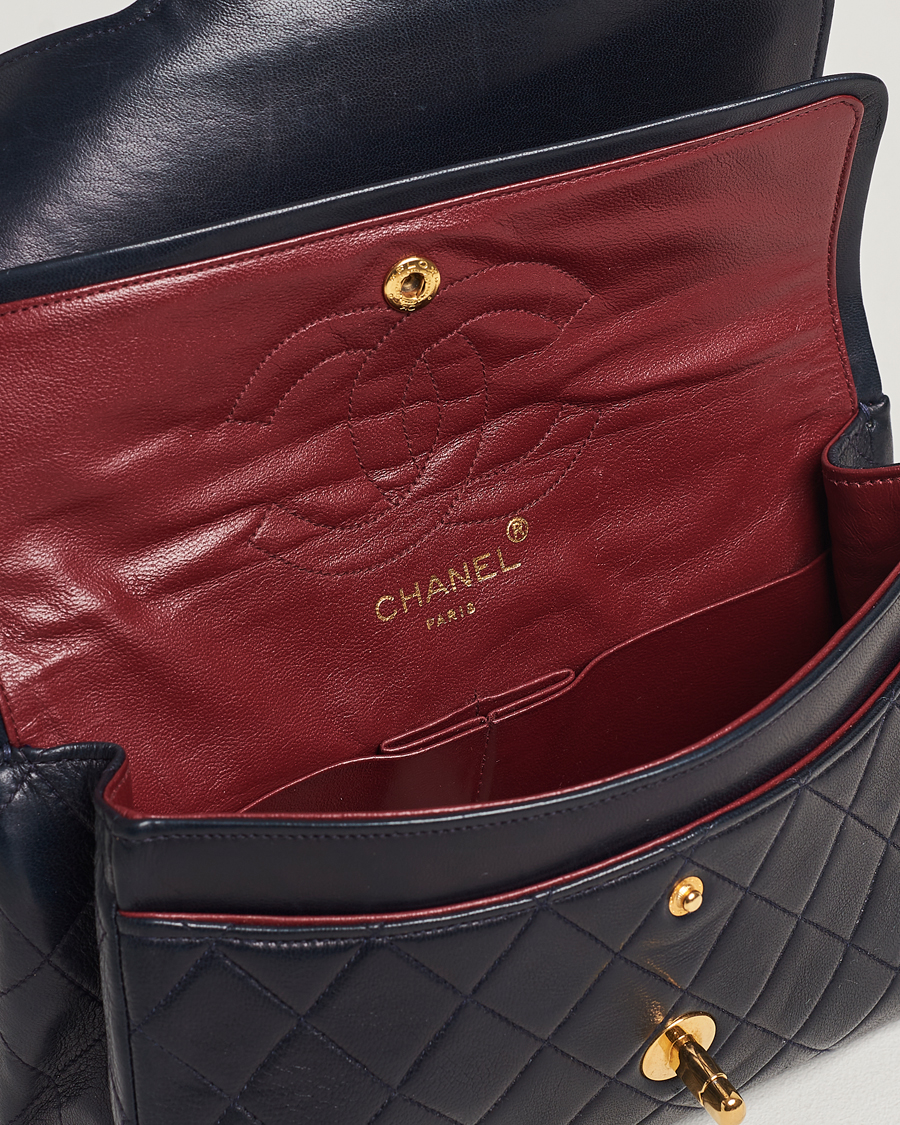 Mies | Chanel Pre-Owned Small Classic Flap Bag Navy | Chanel Pre-Owned | Small Classic Flap Bag Navy