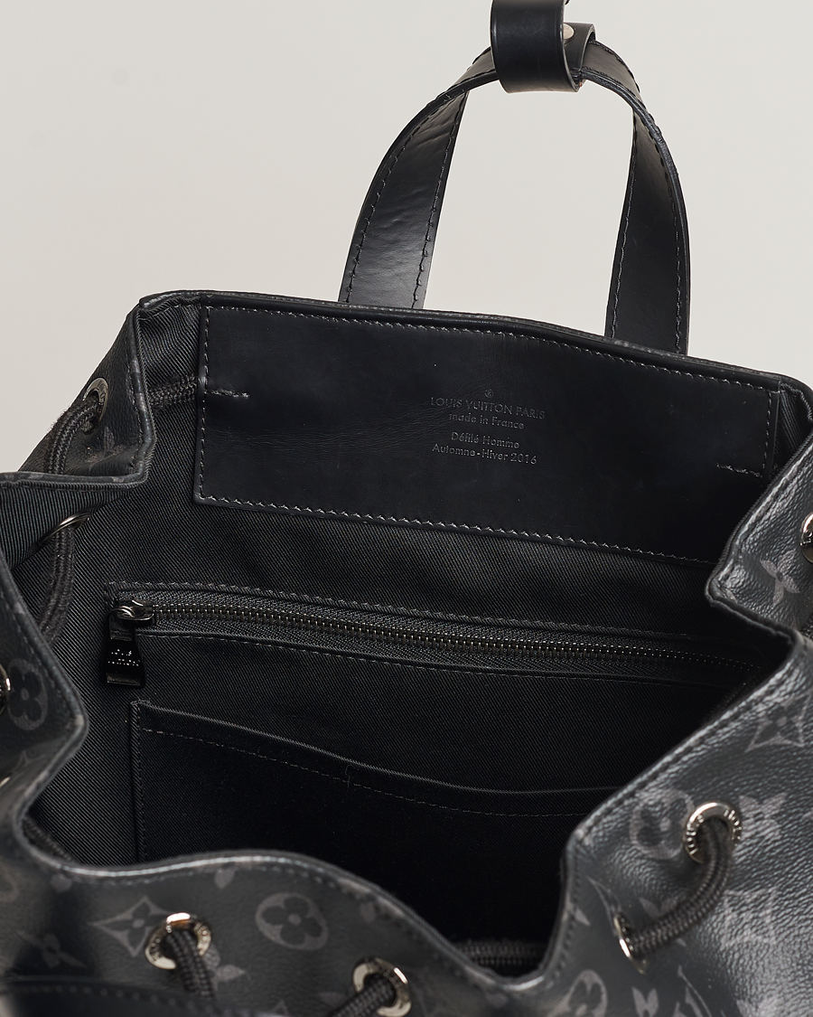 Mies | Louis Vuitton Pre-Owned Explorer Backpack Monogram Eclipse | Louis Vuitton Pre-Owned | Explorer Backpack Monogram Eclipse