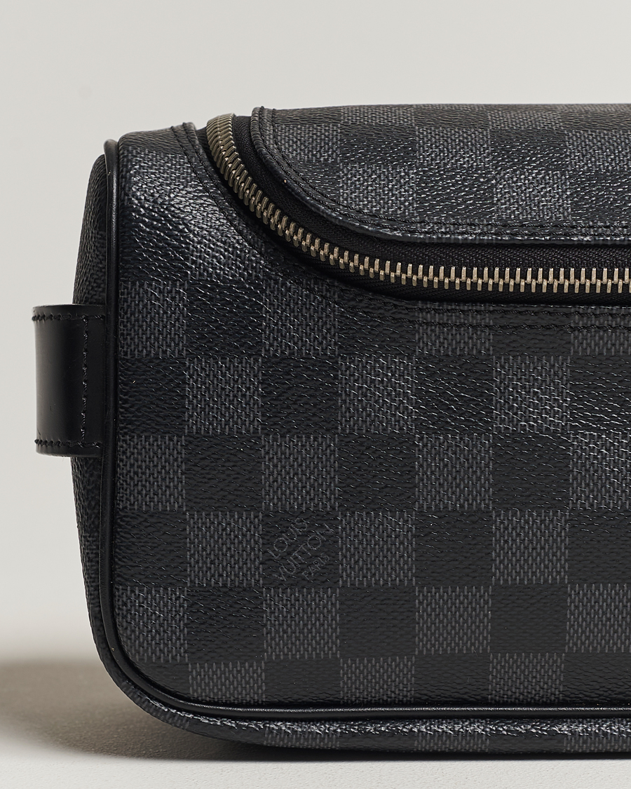 Mies | Louis Vuitton Pre-Owned Toiletry Bag Damier Graphite | Louis Vuitton Pre-Owned | Toiletry Bag Damier Graphite