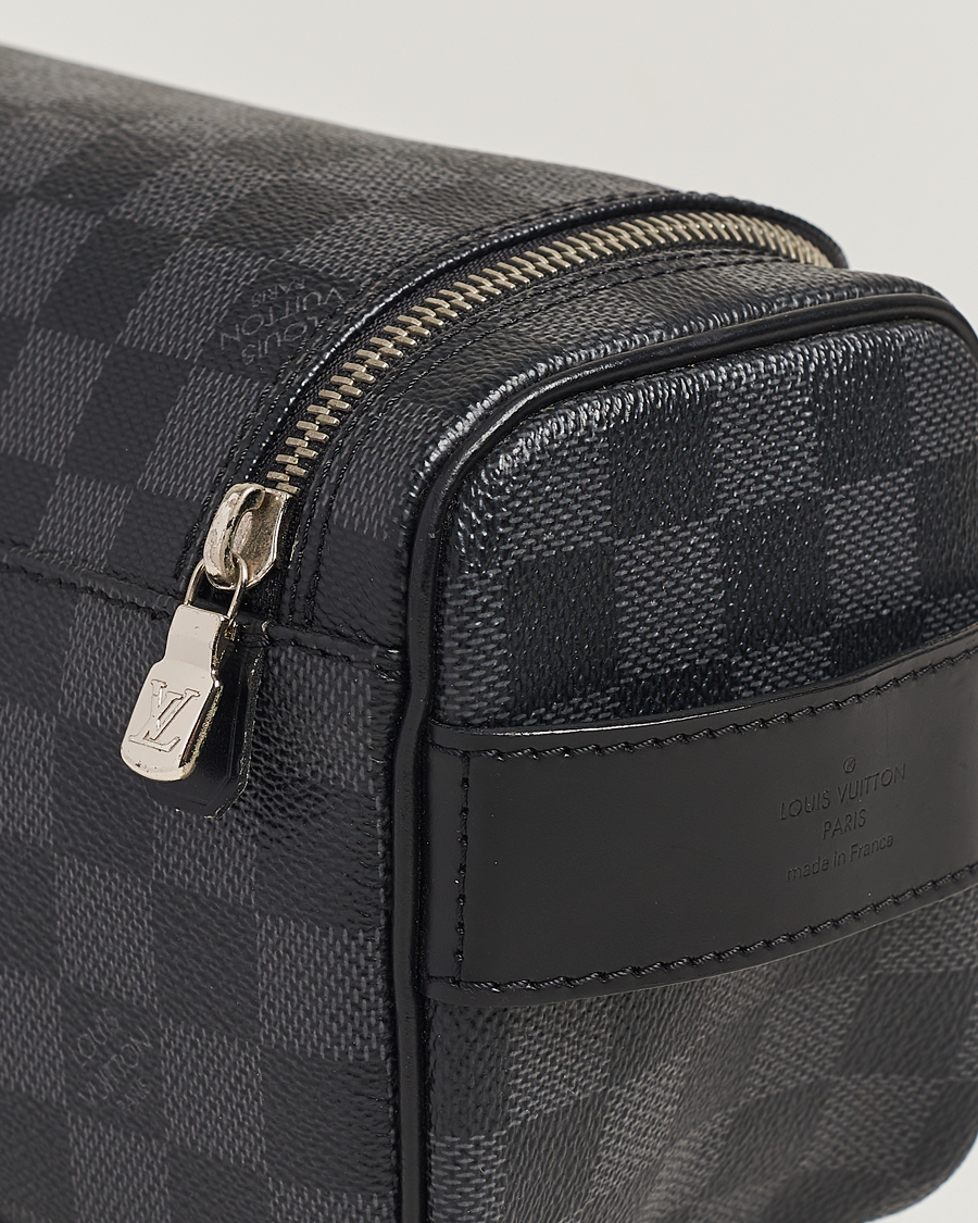 Mies | Louis Vuitton Pre-Owned Toiletry Bag Damier Graphite | Louis Vuitton Pre-Owned | Toiletry Bag Damier Graphite