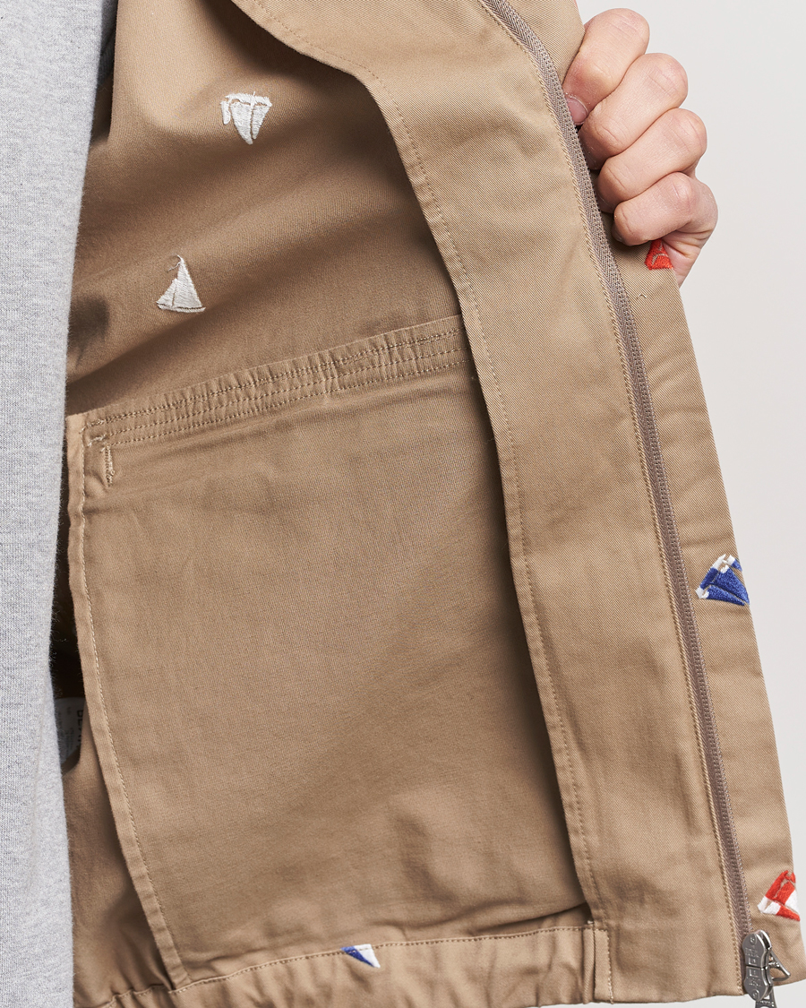 Mies | Takit | BEAMS PLUS | Embroidered Harrington Jacket Beige