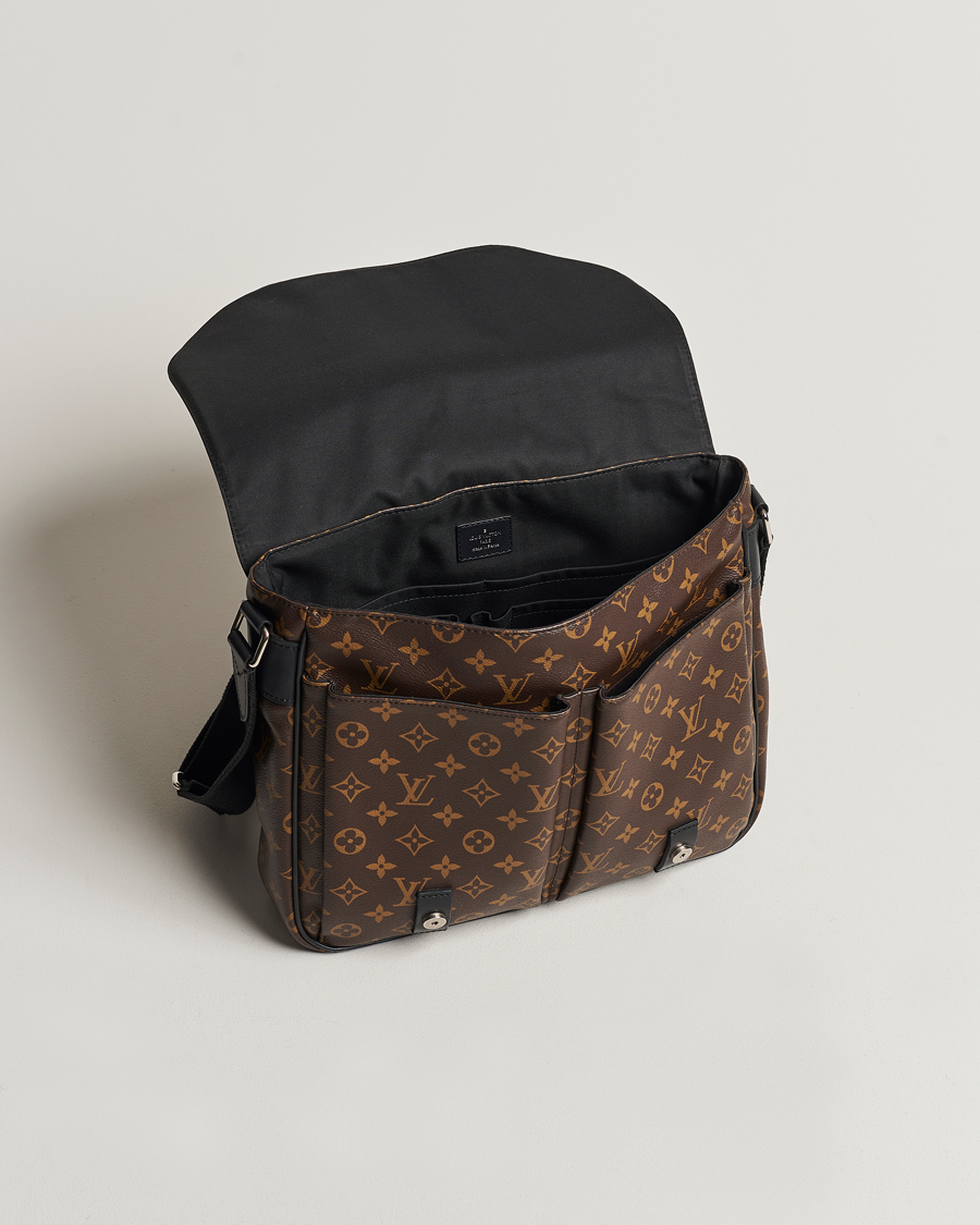 Mies | Louis Vuitton Pre-Owned Christopher Shoulder Bag Monogram | Louis Vuitton Pre-Owned | Christopher Shoulder Bag Monogram
