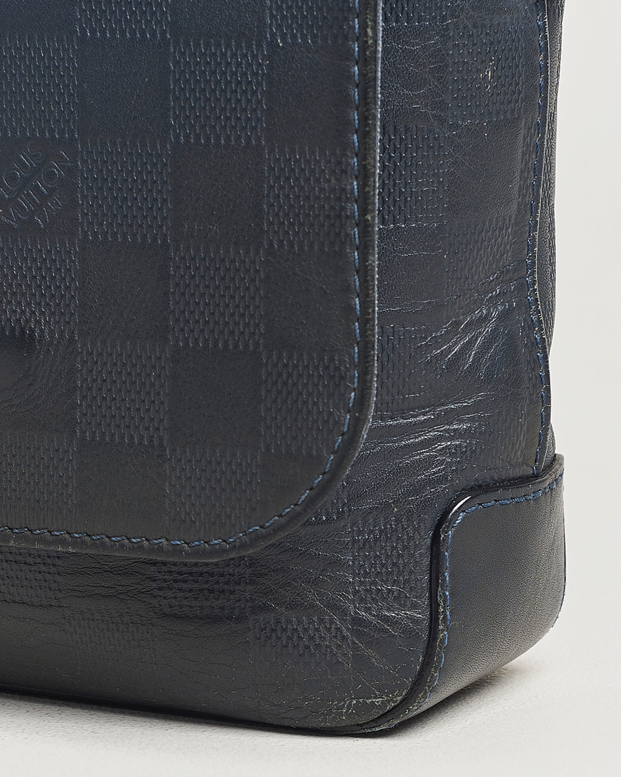 Mies | Louis Vuitton Pre-Owned District PM Messenger Bag Damier Infini | Louis Vuitton Pre-Owned | District PM Messenger Bag Damier Infini