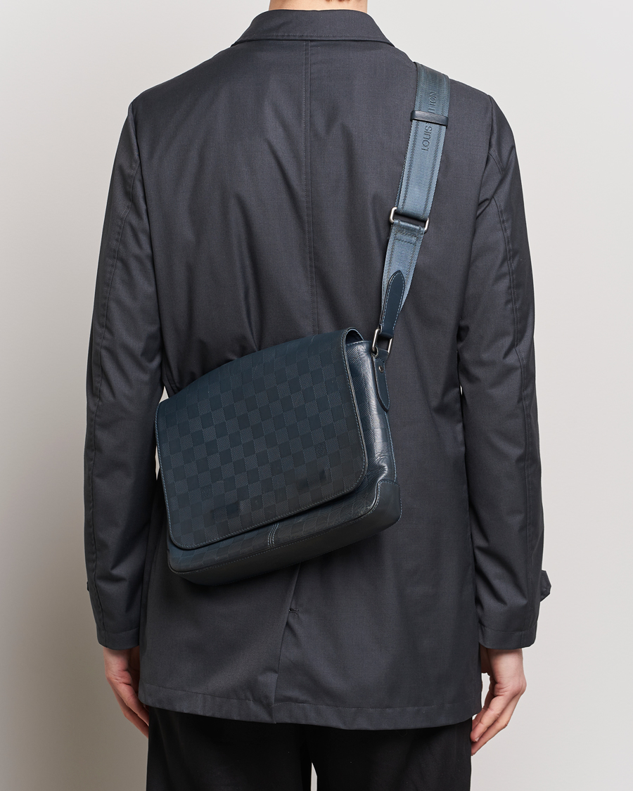 Mies | Pre-Owned & Vintage Bags | Louis Vuitton Pre-Owned | District PM Messenger Bag Damier Infini 
