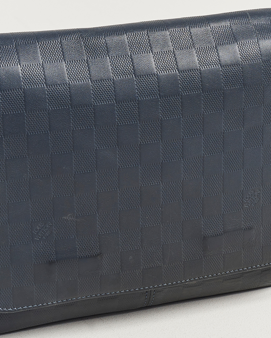 Mies | Louis Vuitton Pre-Owned District PM Messenger Bag Damier Infini | Louis Vuitton Pre-Owned | District PM Messenger Bag Damier Infini