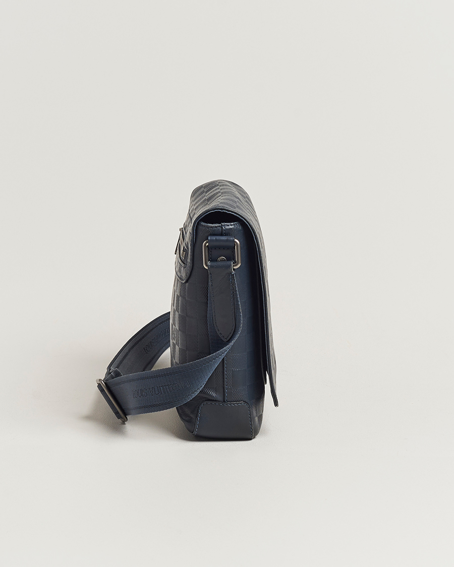 Mies | Louis Vuitton Pre-Owned District PM Messenger Bag Damier Infini | Louis Vuitton Pre-Owned | District PM Messenger Bag Damier Infini