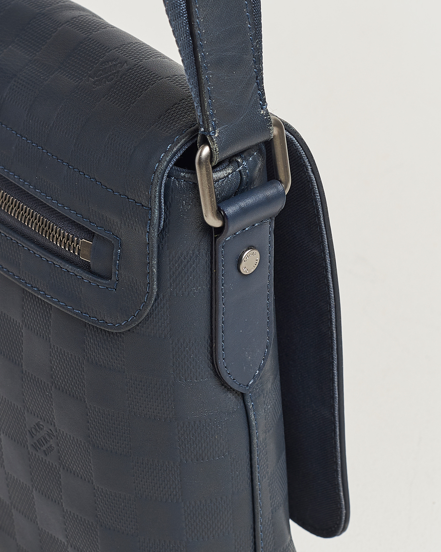Mies | Louis Vuitton Pre-Owned District PM Messenger Bag Damier Infini | Louis Vuitton Pre-Owned | District PM Messenger Bag Damier Infini