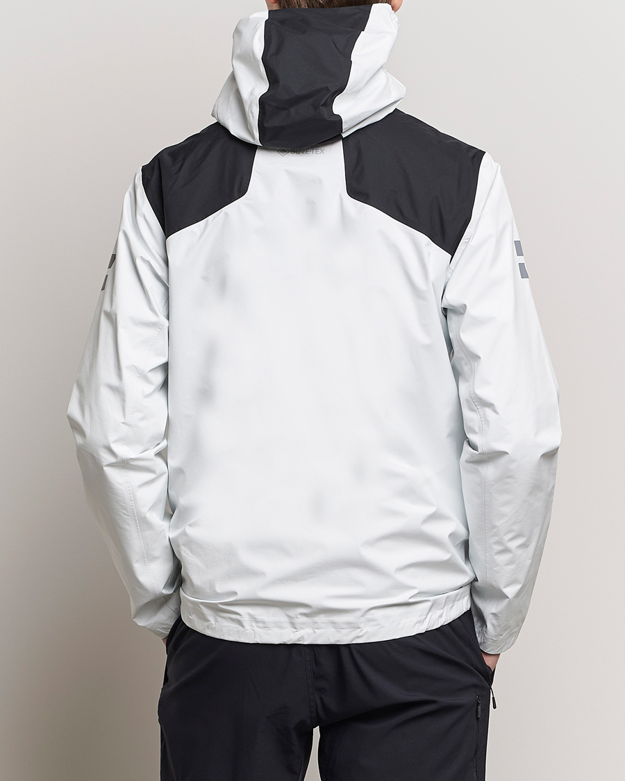 Mies | Takit | Sail Racing | Spray Gore-Tex Hooded Jacket Storm White