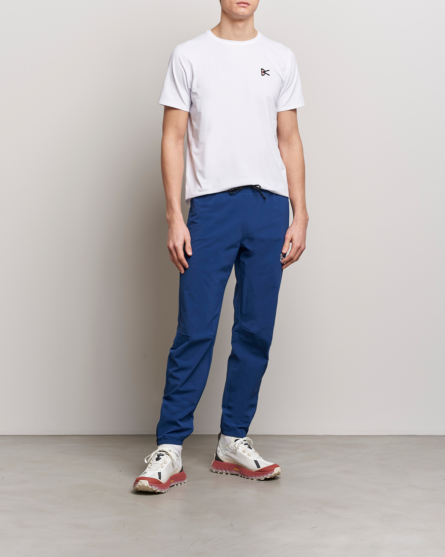 Mies | Housut | District Vision | Lightweight DWR Track Pants Navy