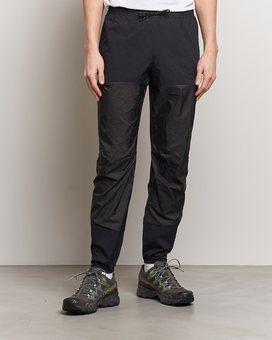Mies | Housut | District Vision | Ultralight DWR Pants Black