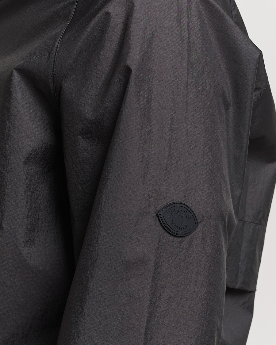 Mies | Takit | District Vision | Ultralight Packable DWR Wind Jacket Black