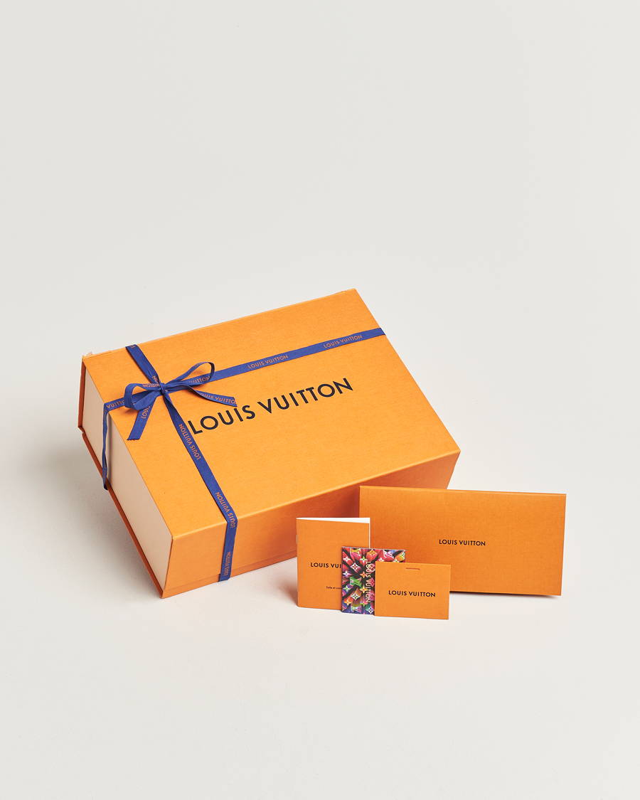 Mies | Louis Vuitton Pre-Owned Damier Infini Pochette District Shoulder Bag | Louis Vuitton Pre-Owned | Damier Infini Pochette District Shoulder Bag