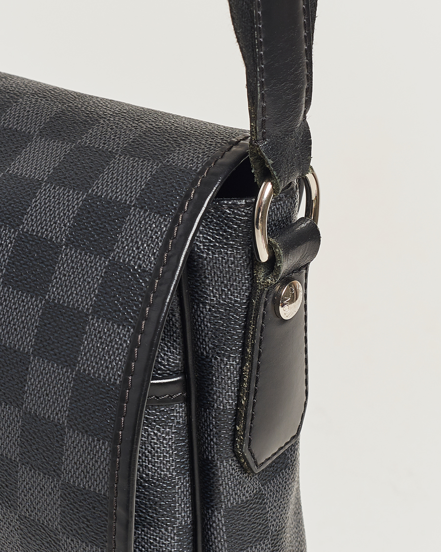 Mies | Louis Vuitton Pre-Owned Daniel MM Satchel Leather Bag Damier Graphite | Louis Vuitton Pre-Owned | Daniel MM Satchel Leather Bag Damier Graphite