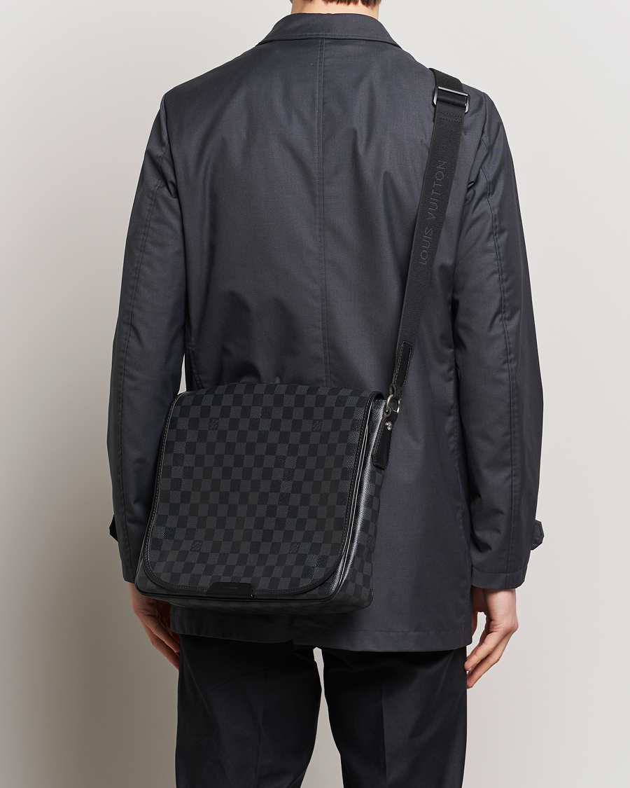 Mies | Louis Vuitton Pre-Owned | Louis Vuitton Pre-Owned | Daniel MM Satchel Leather Bag Damier Graphite