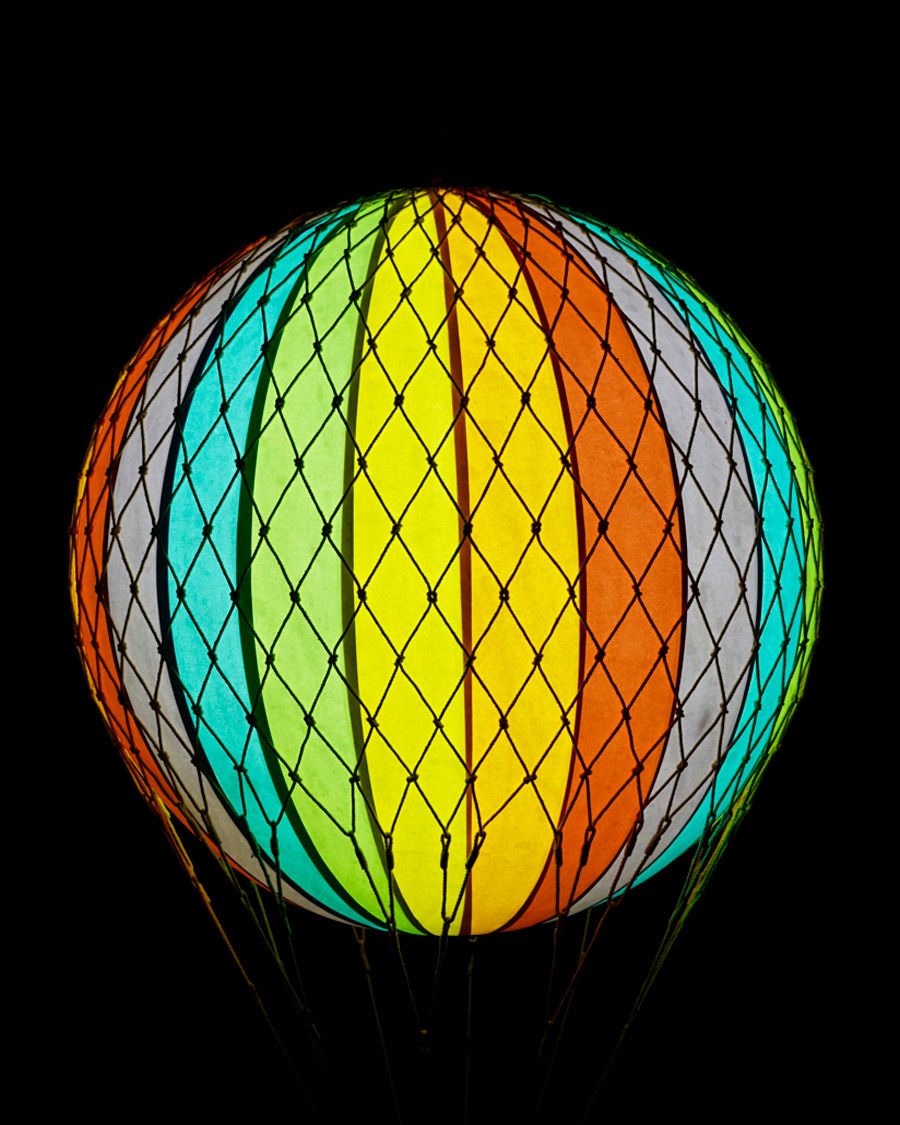 Mies | Koristeet | Authentic Models | Travels Light Led Balloon Rainbow