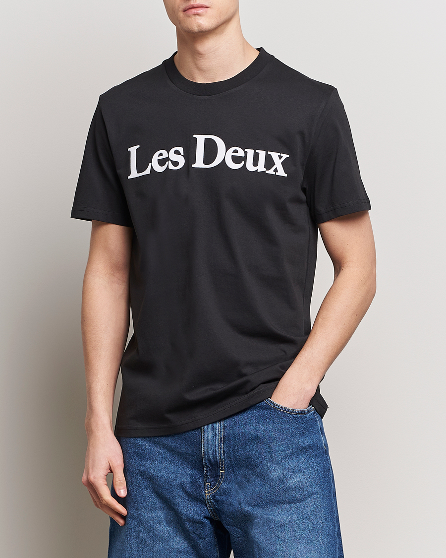 Mies | Uutuudet | LES DEUX | Charles Logo T-Shirt Black