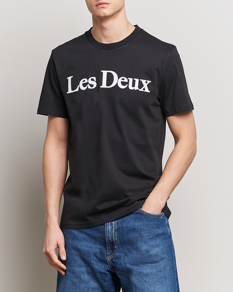 Mies | T-paidat | LES DEUX | Charles Logo T-Shirt Black