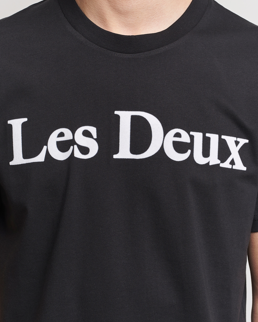 Mies | T-paidat | LES DEUX | Charles Logo T-Shirt Black