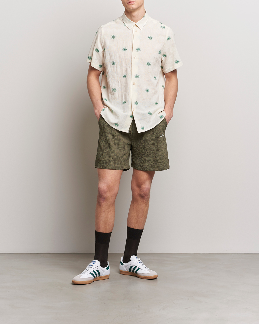Mies | Kauluspaidat | LES DEUX | Ira Short Sleeve Embroidery Cotton Shirt Ivory