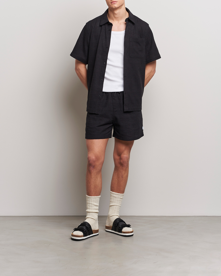Mies | Kauluspaidat | LES DEUX | Charlie Short Sleeve Knitted Shirt Black