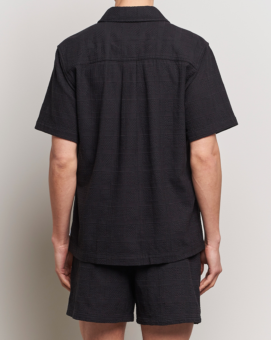 Mies | Kauluspaidat | LES DEUX | Charlie Short Sleeve Knitted Shirt Black