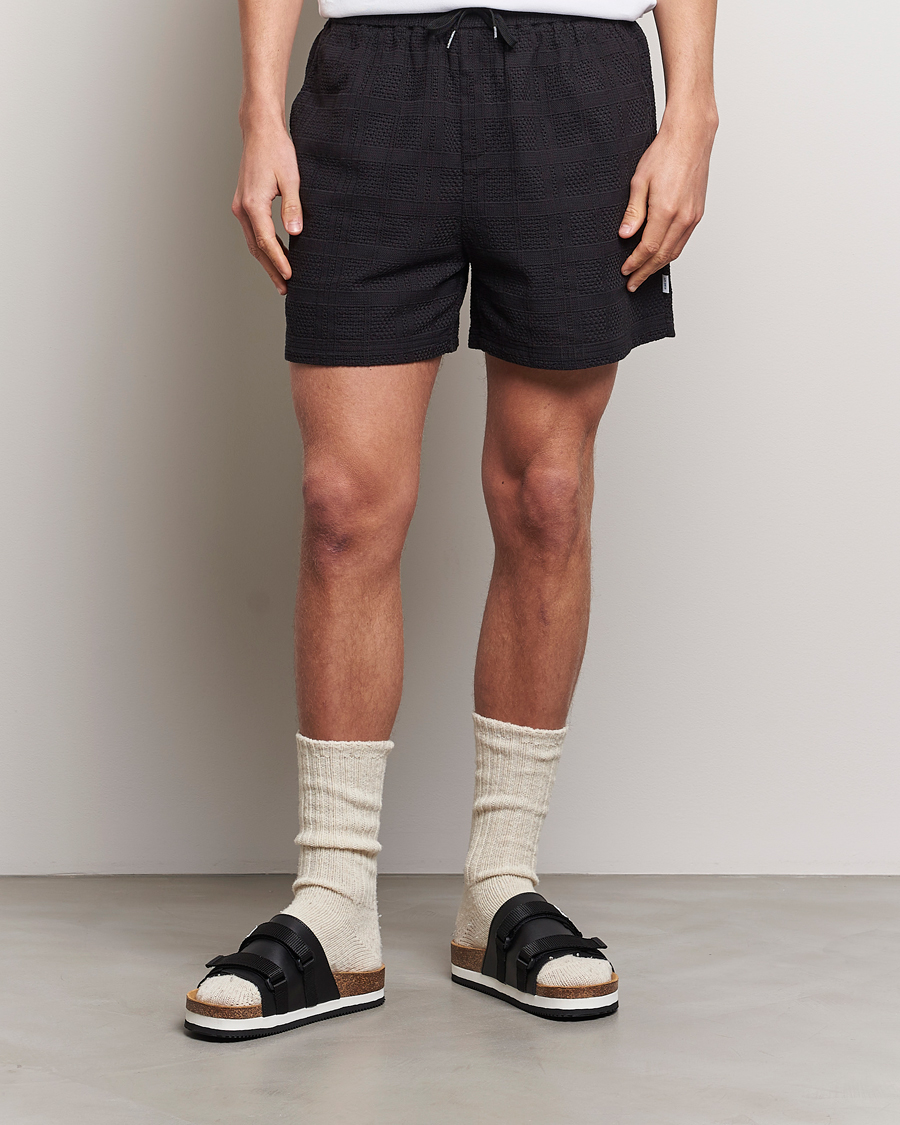 Mies | Vaatteet | LES DEUX | Charlie Knitted Shorts Black