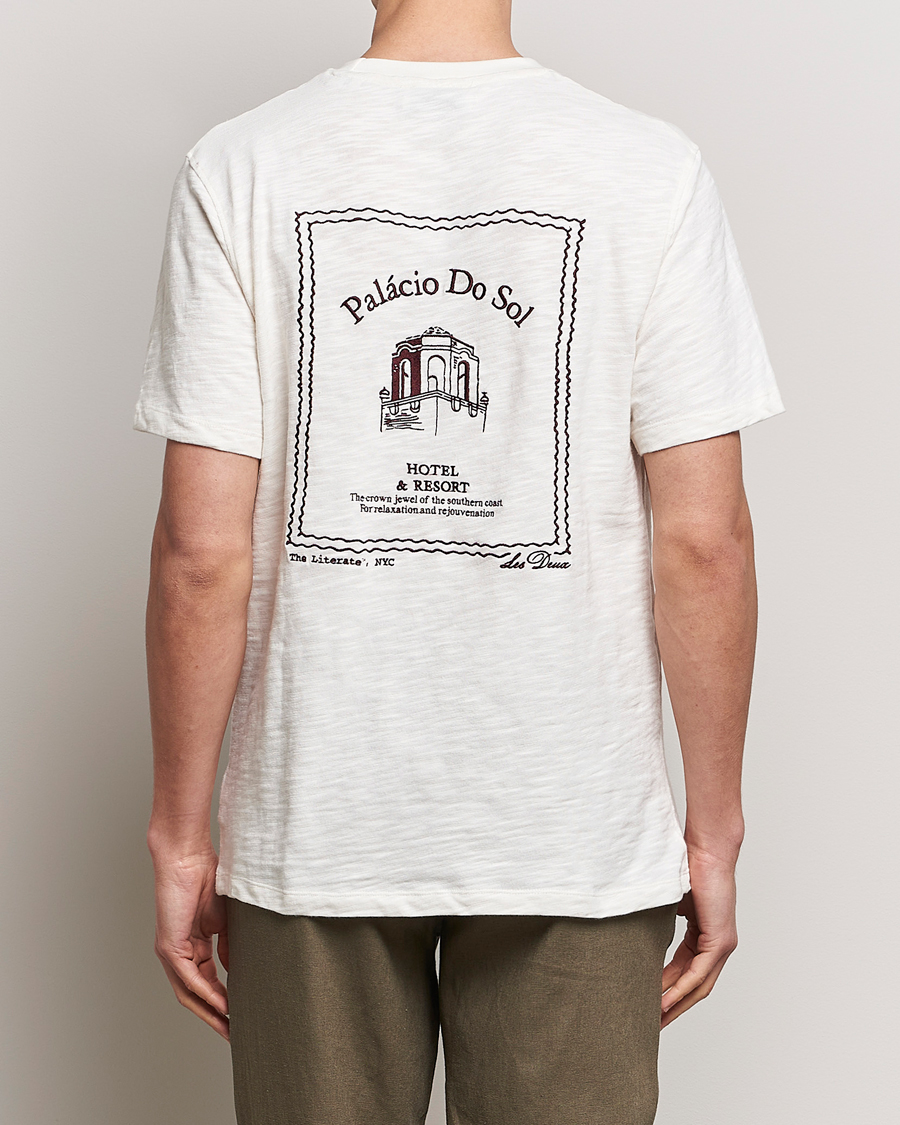 Mies | T-paidat | LES DEUX | Hotel Embroidery T-Shirt Ivory