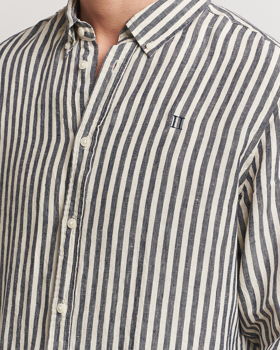 Mies | Kauluspaidat | LES DEUX | Kristian Striped Linen Button Down Shirt Ivory/Navy