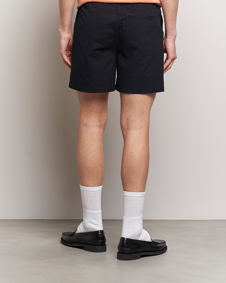Mies | Shortsit | LES DEUX | Patrick Seersucker Shorts Black
