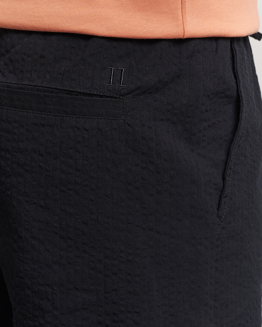 Mies | Shortsit | LES DEUX | Patrick Seersucker Shorts Black