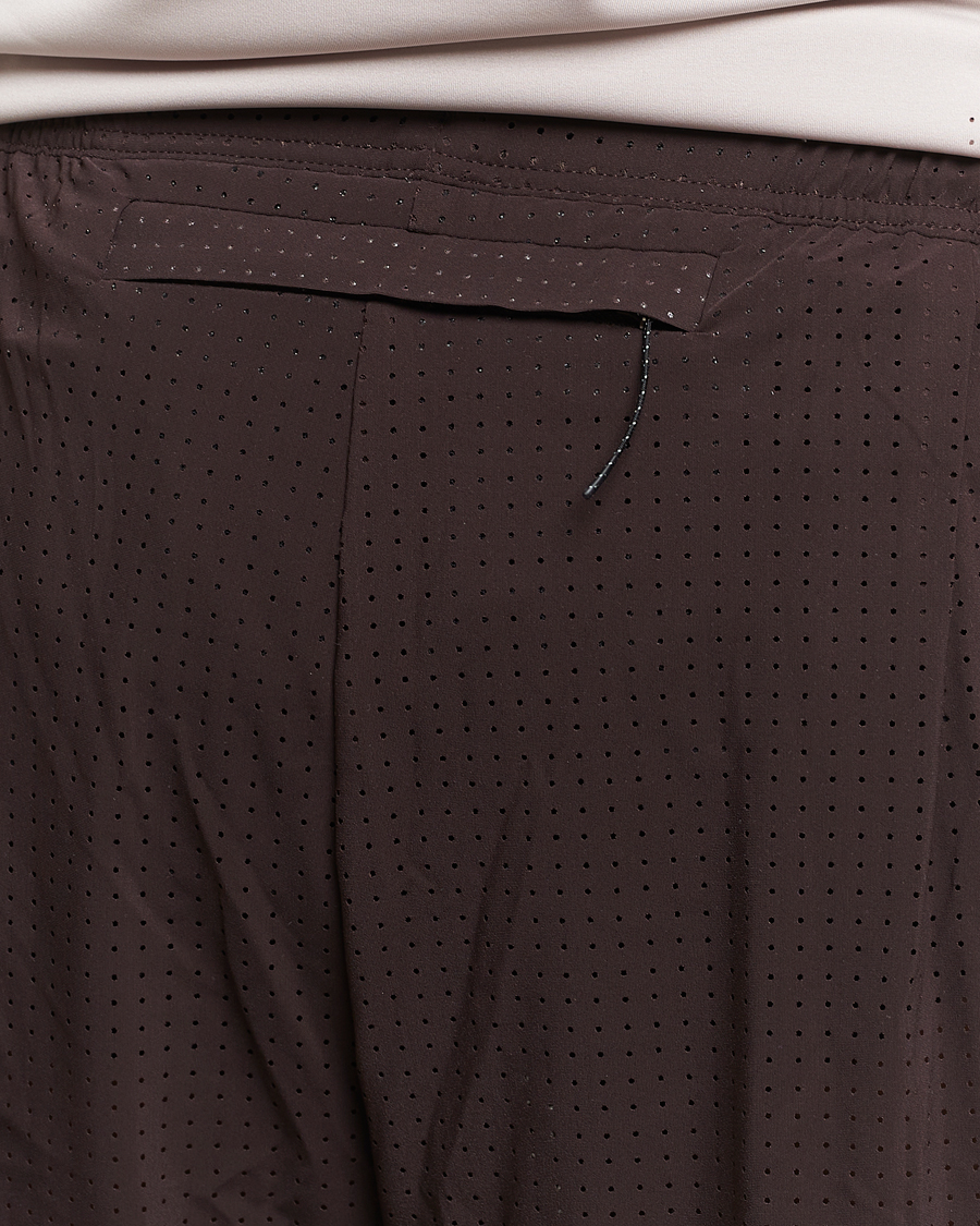 Mies | Shortsit | Satisfy | Space-O 5 Inch Shorts Dark Mahogany