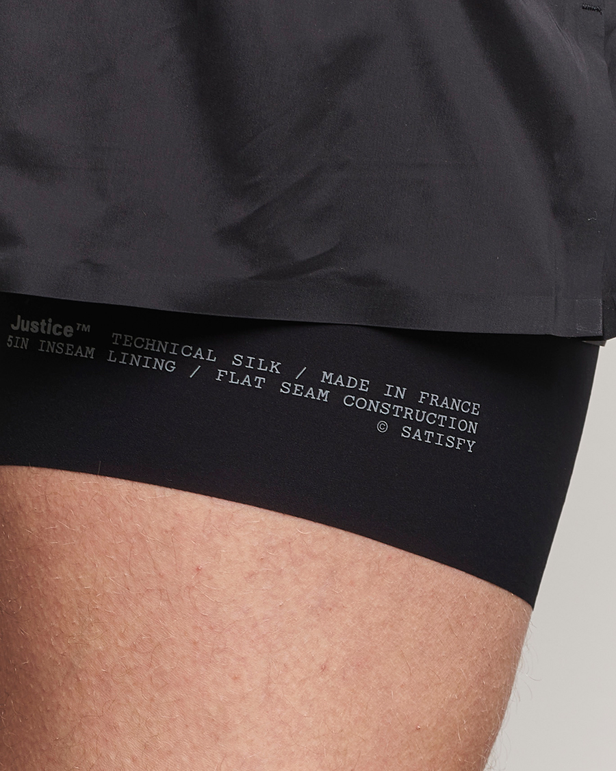Mies | Shortsit | Satisfy | TechSilk 5 Inch Shorts Black