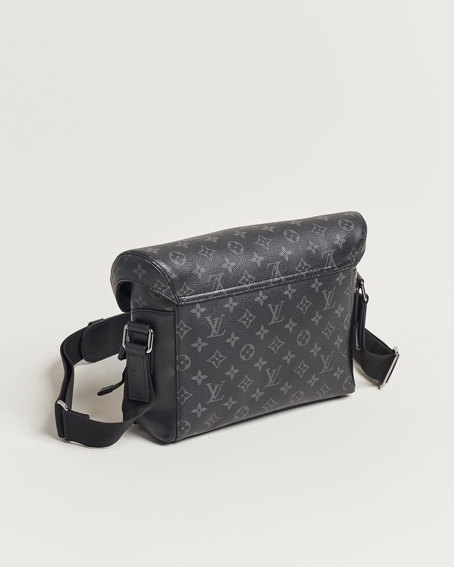 Mies | Pre-owned Asusteet | Louis Vuitton Pre-Owned | Messenger Voyager PM Bag Monogram Eclipse