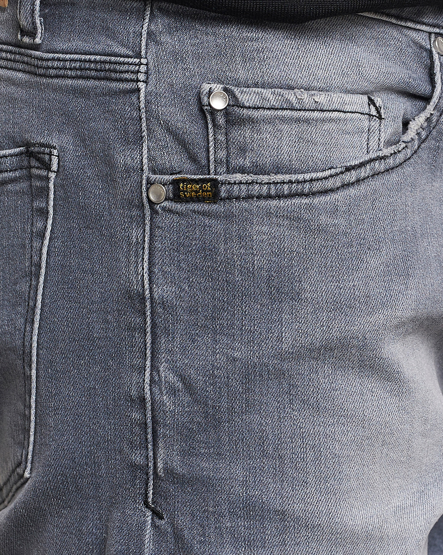 Mies | Farkut | Tiger of Sweden | Pistolero Jeans Black