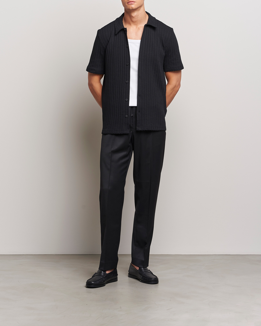 Mies | Kauluspaidat | Samsøe Samsøe | Sakvistbro Structured Short Sleeve Shirt Black