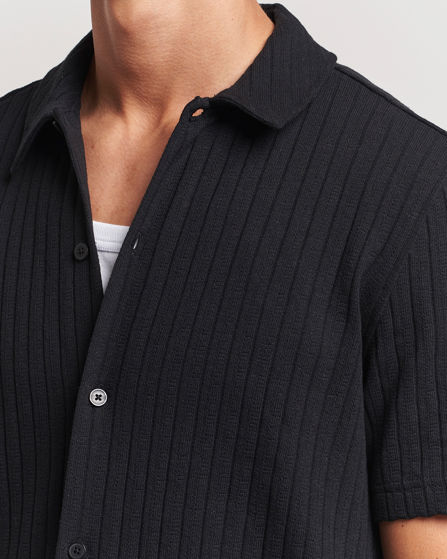 Mies | Kauluspaidat | Samsøe Samsøe | Sakvistbro Structured Short Sleeve Shirt Black